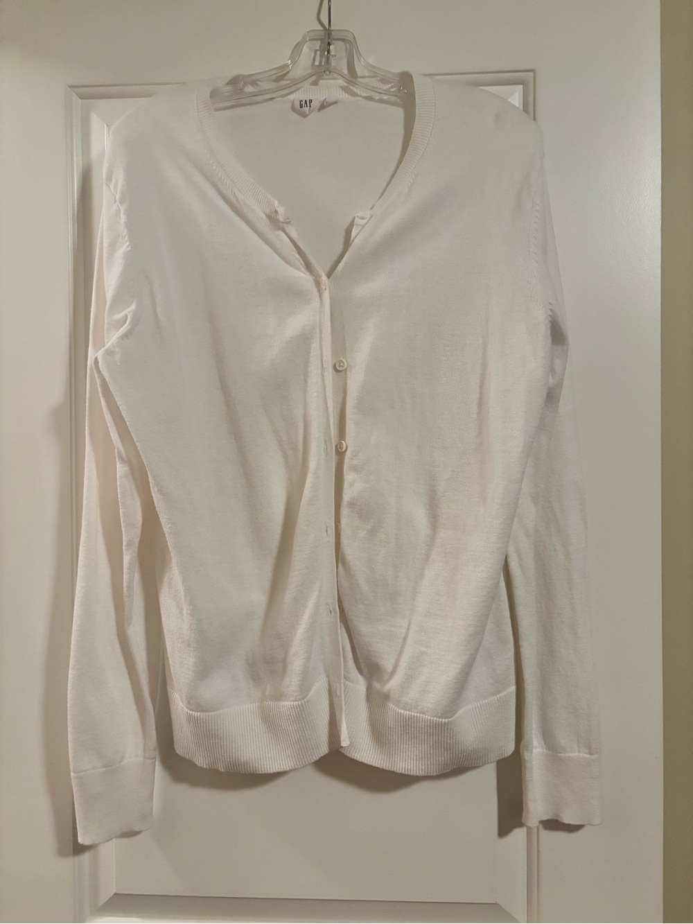GAP White Knit Crewneck Cardigan Sweater